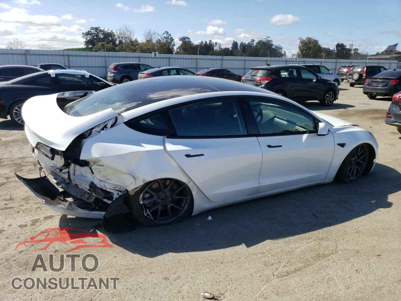TESLA MODEL 3 2021 - 5YJ3E1EA2MF053165