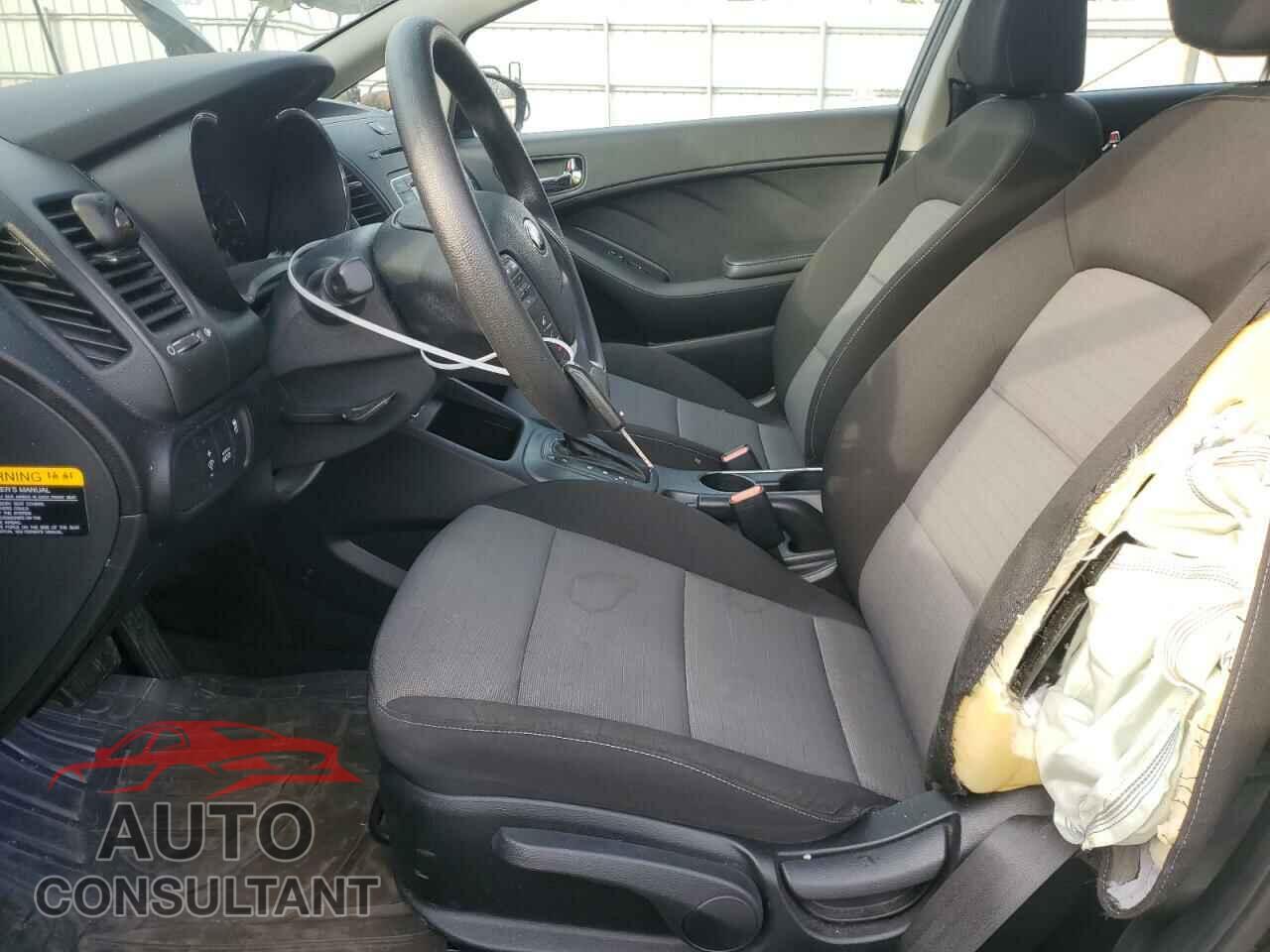KIA FORTE 2016 - KNAFK5A89G5583801