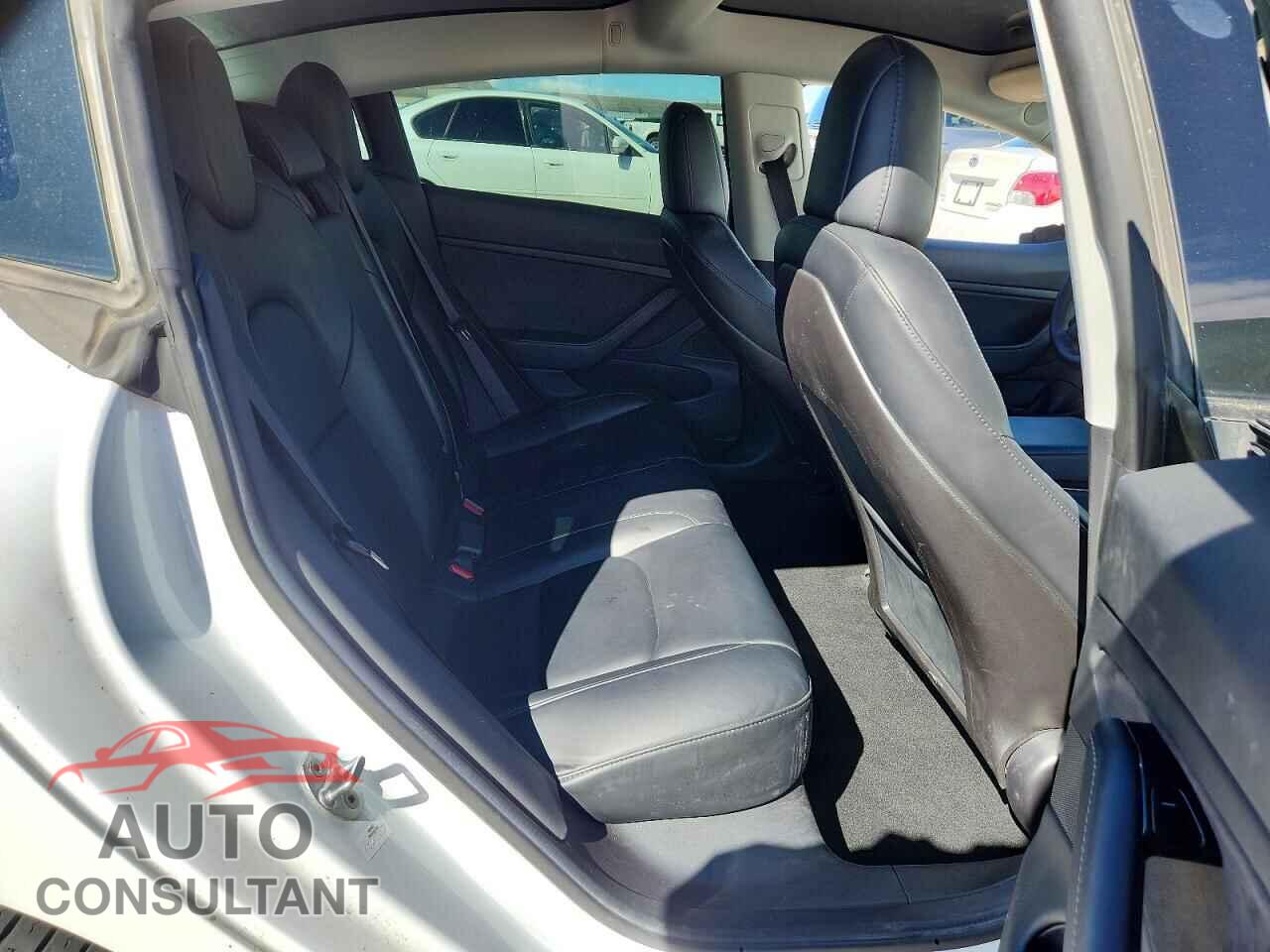 TESLA MODEL 3 2019 - 5YJ3E1EB1KF511168