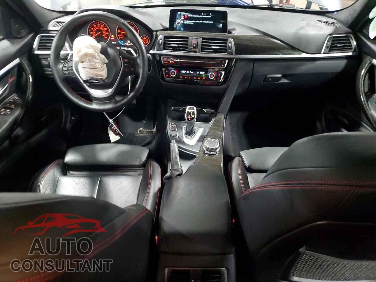 BMW 3 SERIES 2016 - WBA8E3G55GNU05496