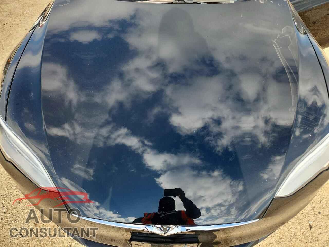 TESLA MODEL S 2017 - 5YJSA1E23HF178648