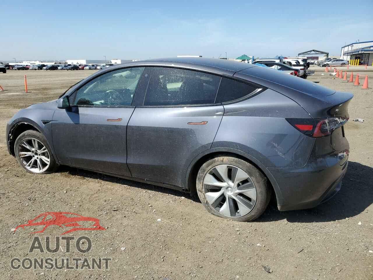 TESLA MODEL Y 2023 - 7SAYGAEE8PF660343