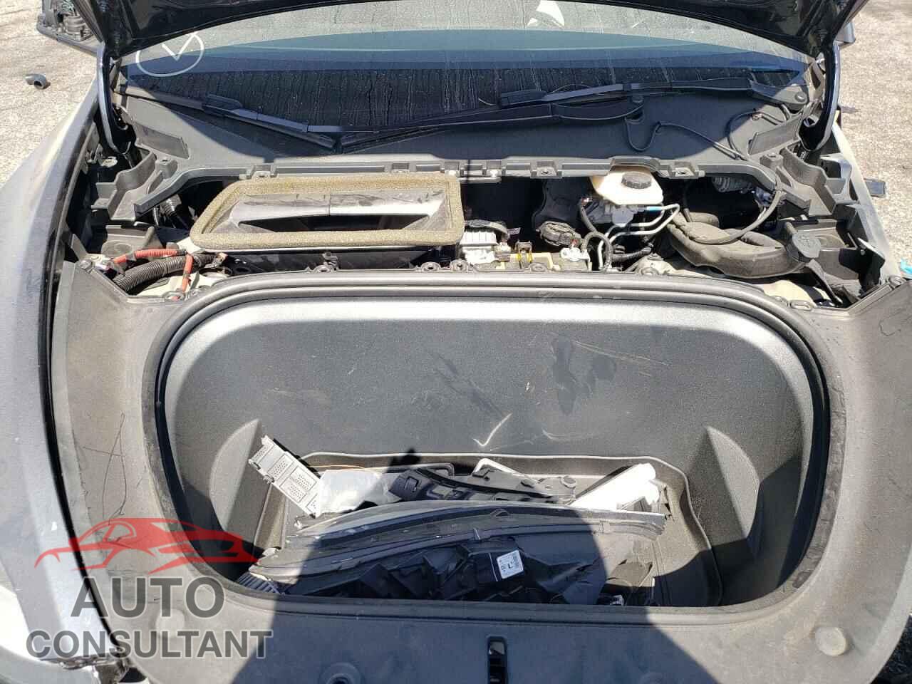 TESLA MODEL Y 2021 - 5YJYGDEE8MF108285