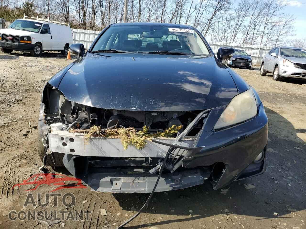 LEXUS IS 2011 - JTHCF5C25B5047535