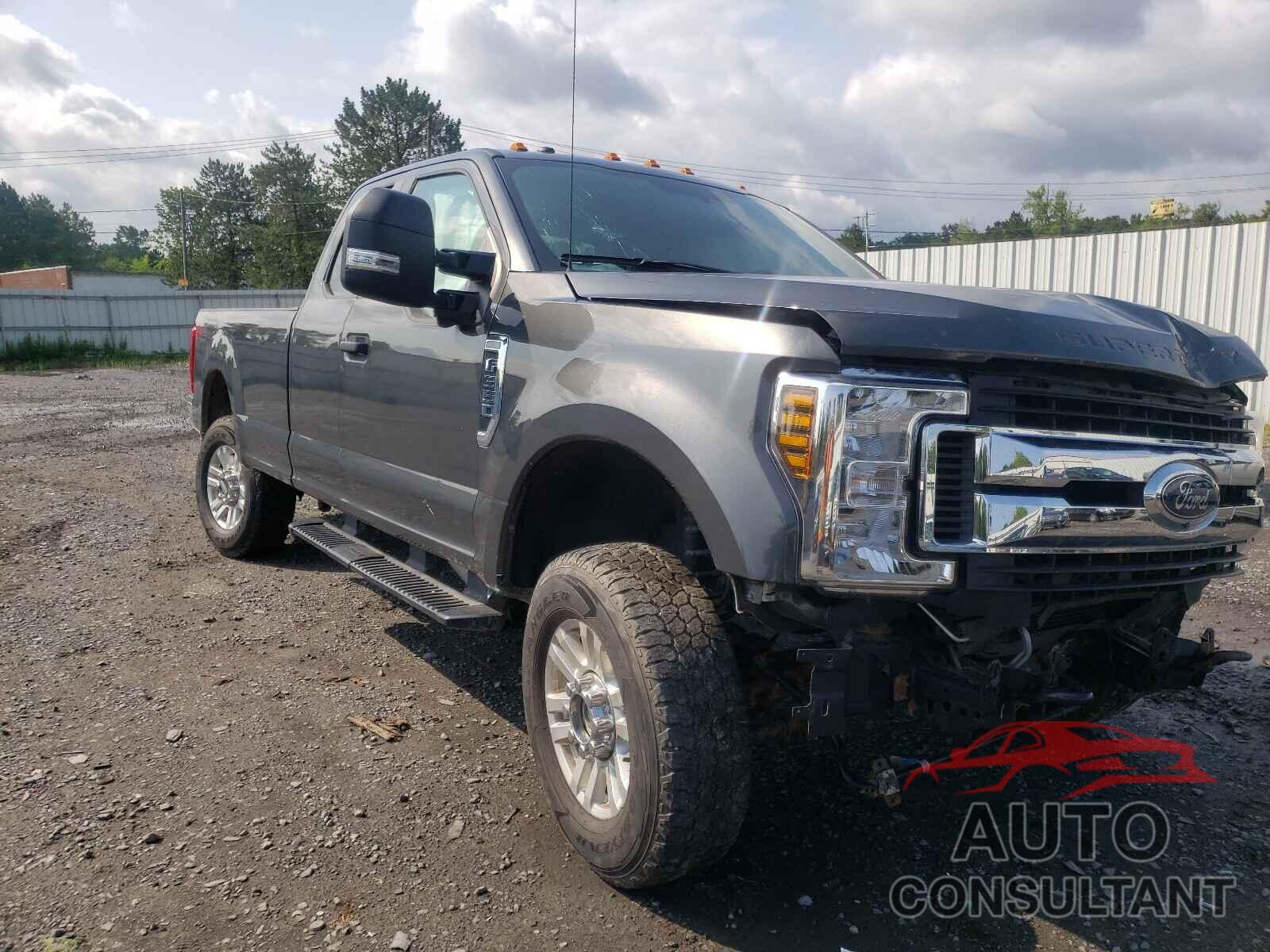 FORD F350 2018 - 1FT8X3B6XJEC85800