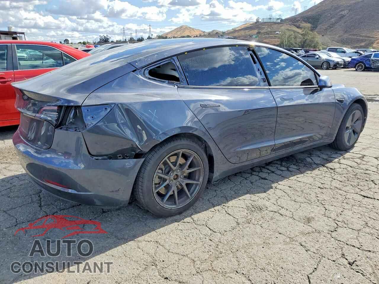 TESLA MODEL 3 2022 - 5YJ3E1EA1NF102549