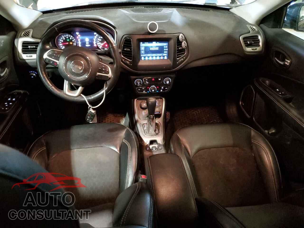 JEEP COMPASS 2018 - 3C4NJDBB7JT320932