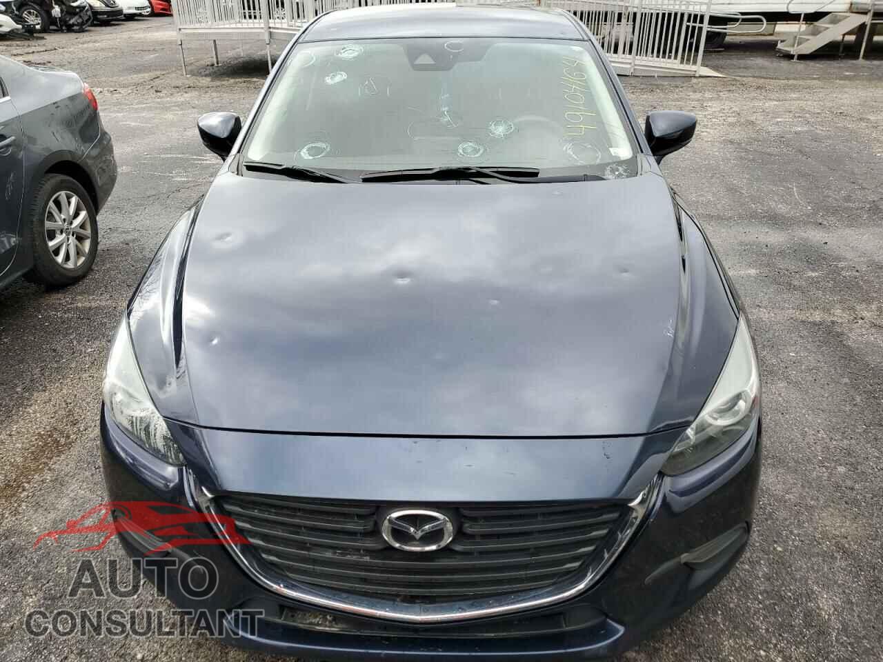 MAZDA 3 2018 - 3MZBN1U71JM215664