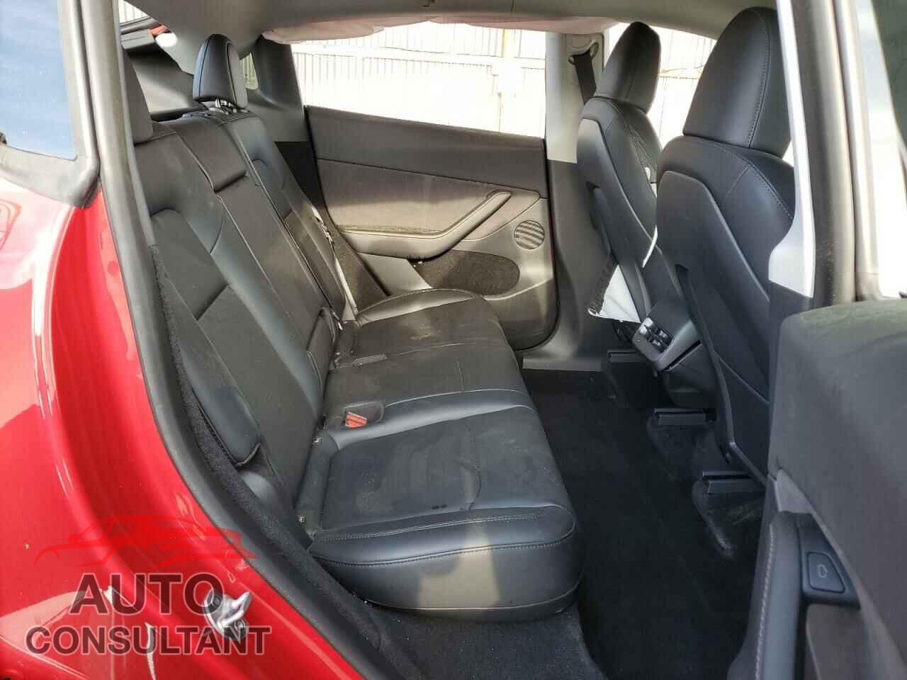 TESLA MODEL Y 2023 - 7SAYGDEE2PA040747