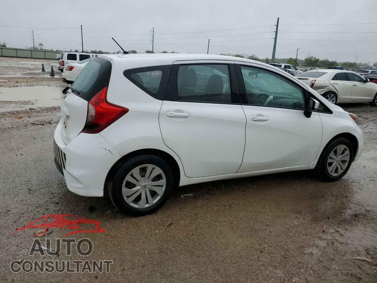 NISSAN VERSA 2017 - 3N1CE2CP8HL380239