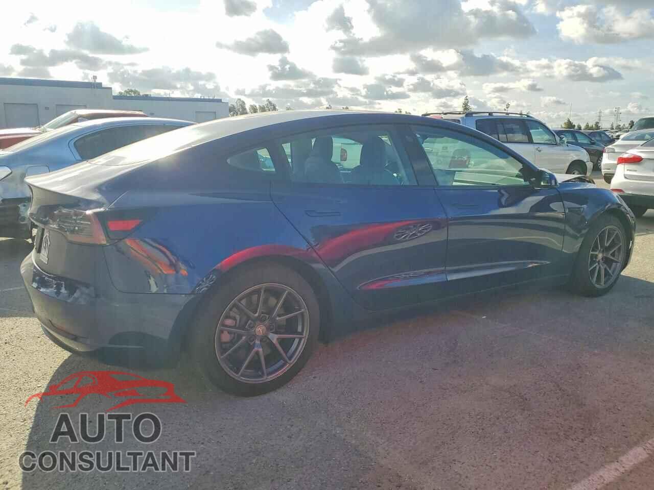 TESLA MODEL 3 2021 - 5YJ3E1EA1MF030301