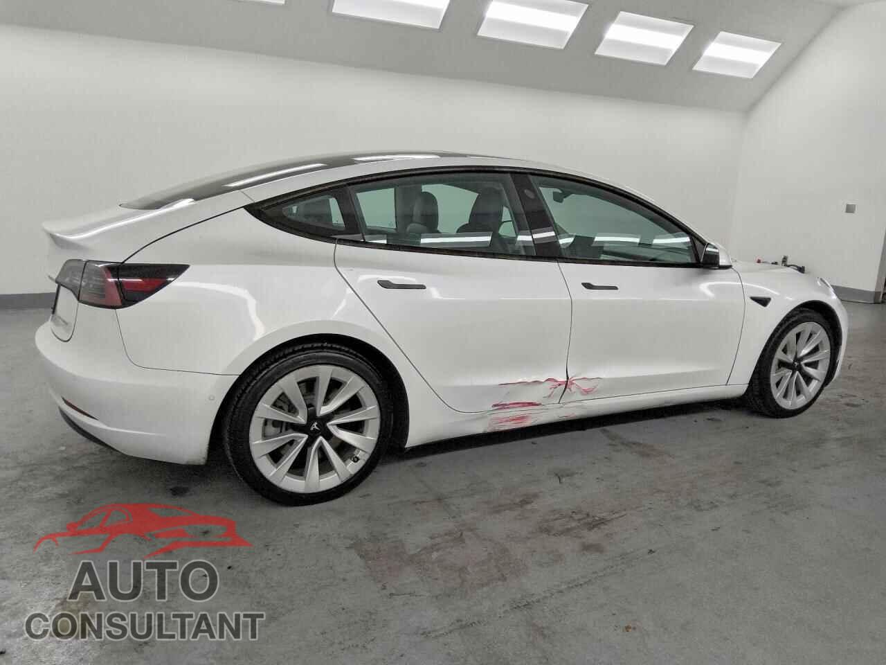 TESLA MODEL 3 2022 - 5YJ3E1EB3NF300588