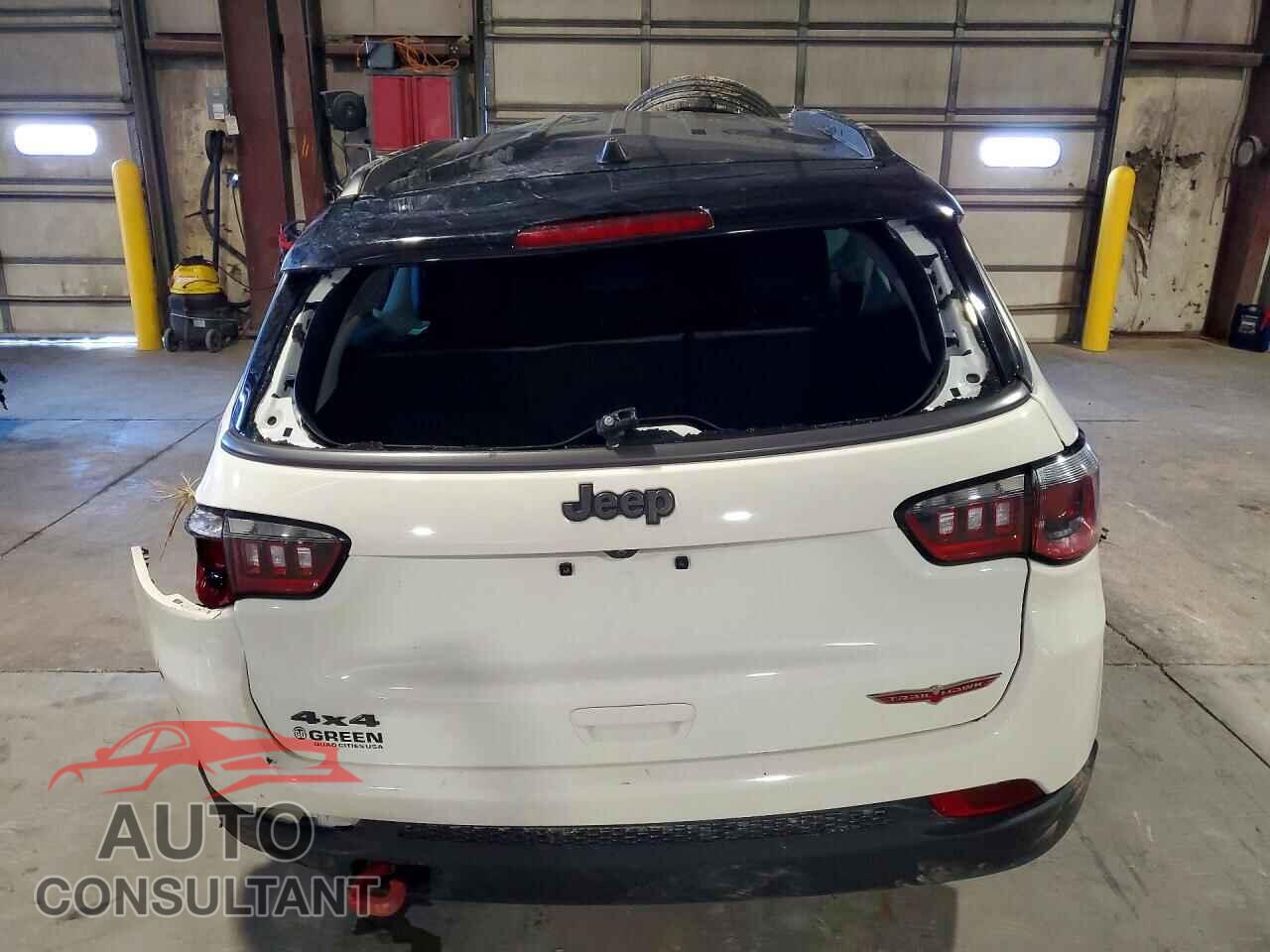 JEEP COMPASS 2020 - 3C4NJDDB4LT184727