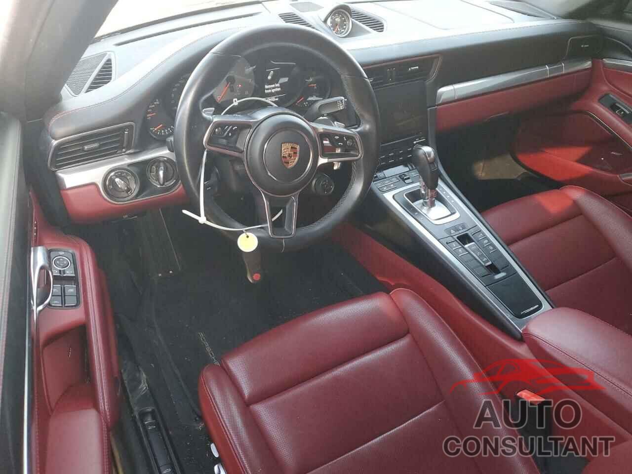 PORSCHE 911 2017 - WP0CB2A90HS154904