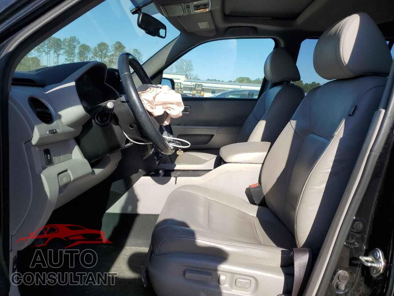 HONDA PILOT 2015 - 5FNYF4H70FB072210