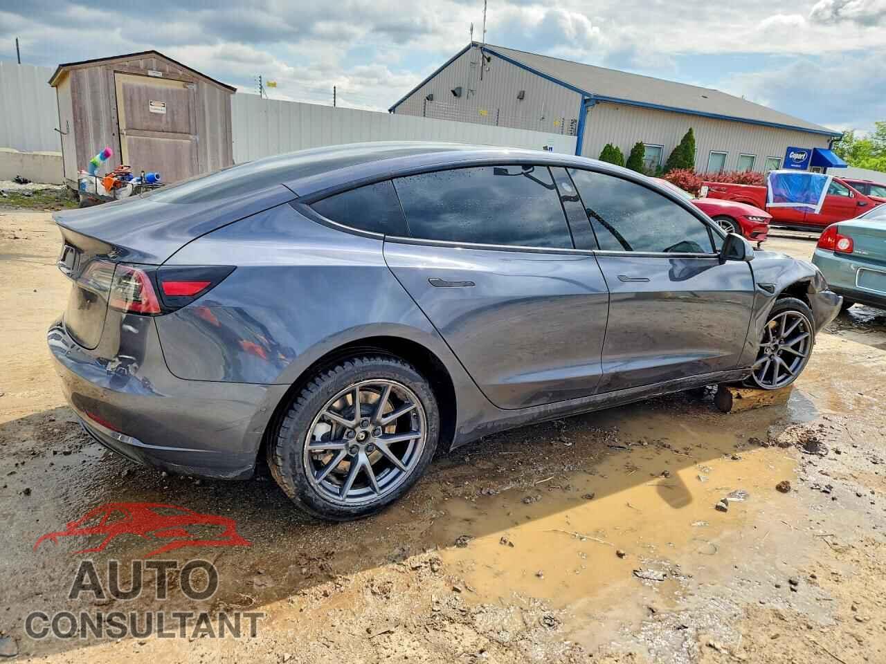 TESLA MODEL 3 2021 - 5YJ3E1EB4MF019396