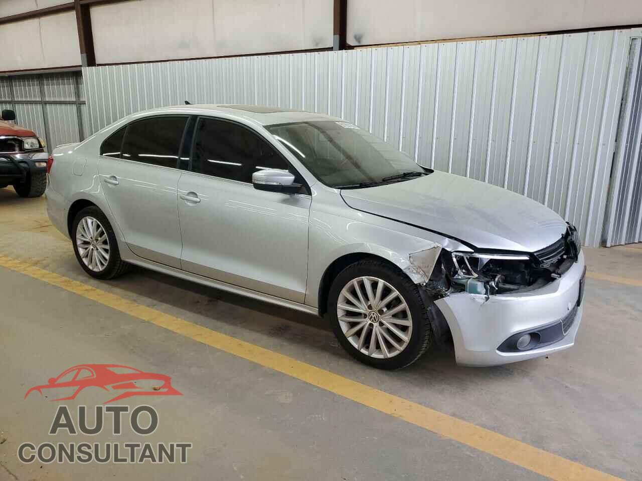 VOLKSWAGEN JETTA 2011 - 3VWLL7AJ7BM113381
