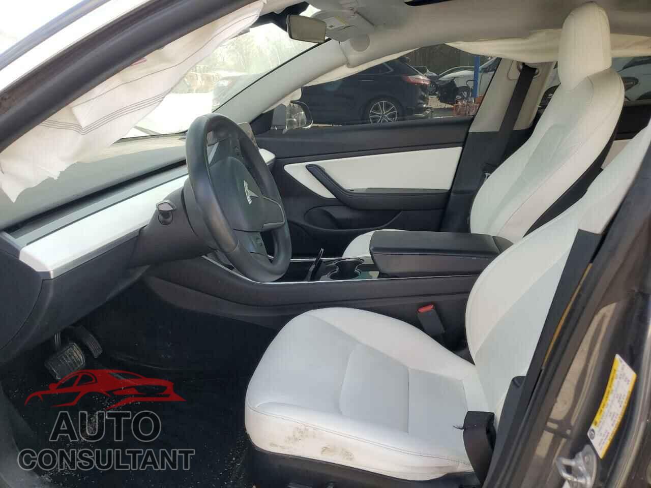 TESLA MODEL 3 2020 - 5YJ3E1EA0LF717655
