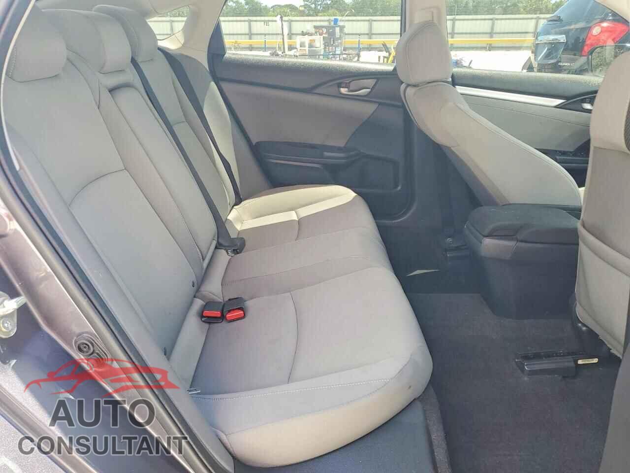 HONDA CIVIC 2017 - 19XFC2F79HE044132
