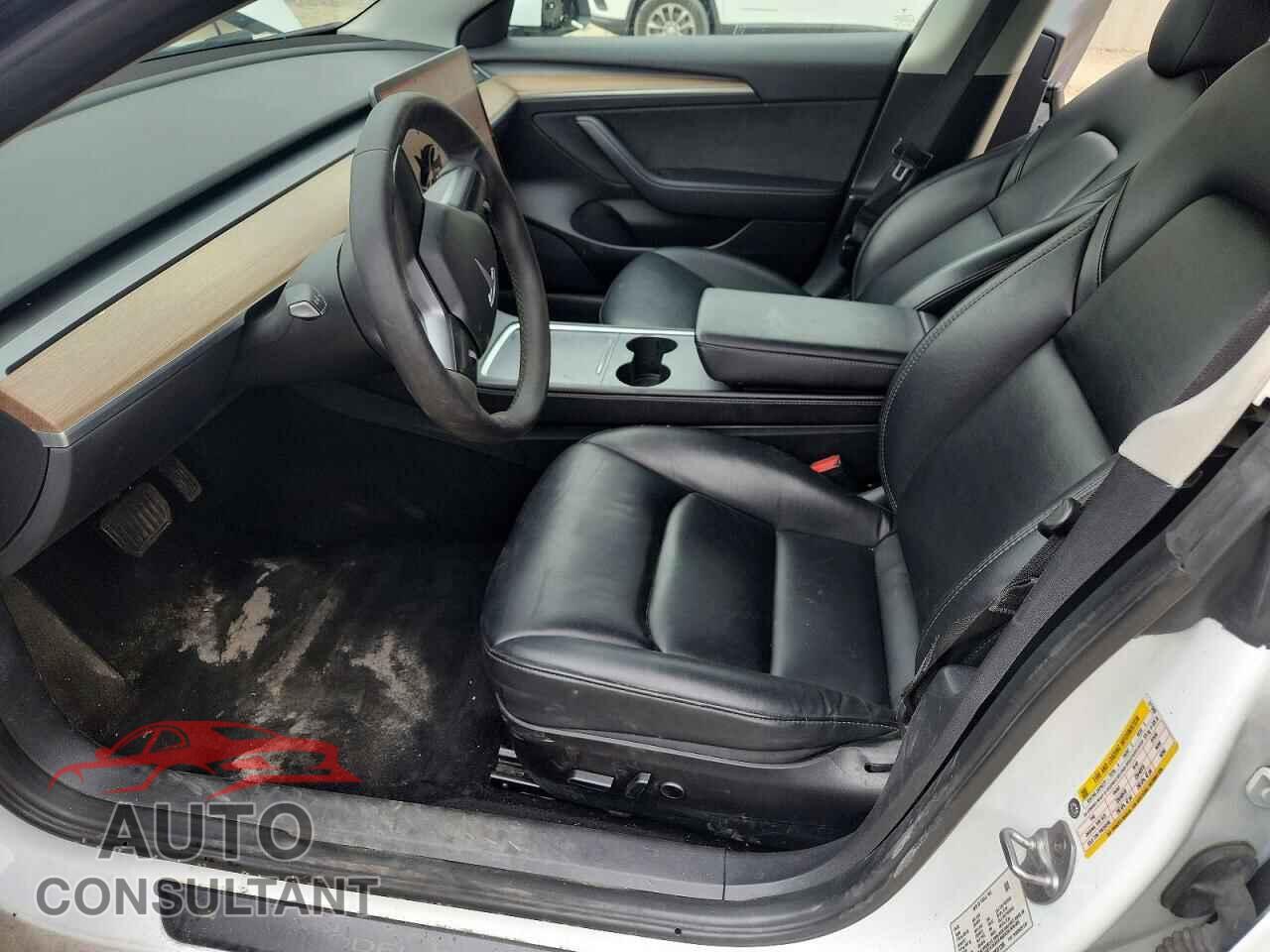TESLA MODEL 3 2022 - 5YJ3E1EA4NF371399