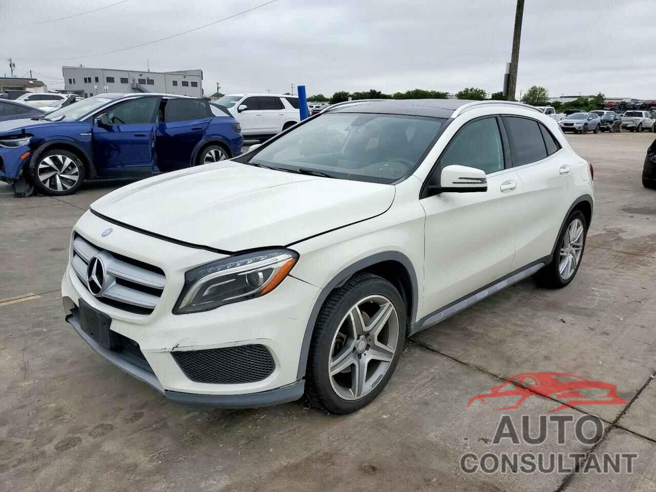 MERCEDES-BENZ GLA-CLASS 2015 - WDCTG4EB1FJ100079