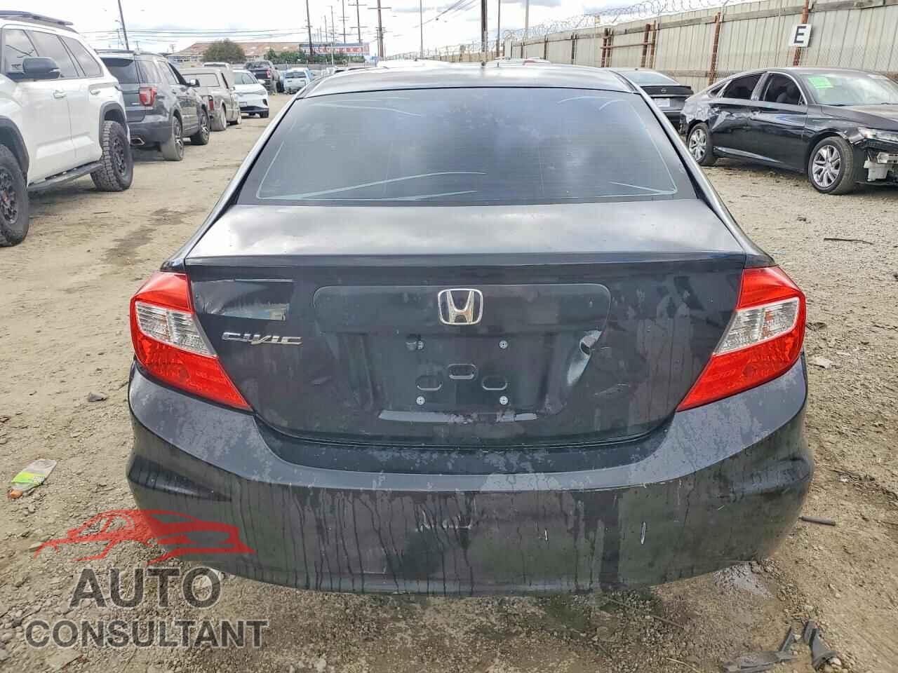 HONDA CIVIC 2012 - 2HGFB2F52CH323759