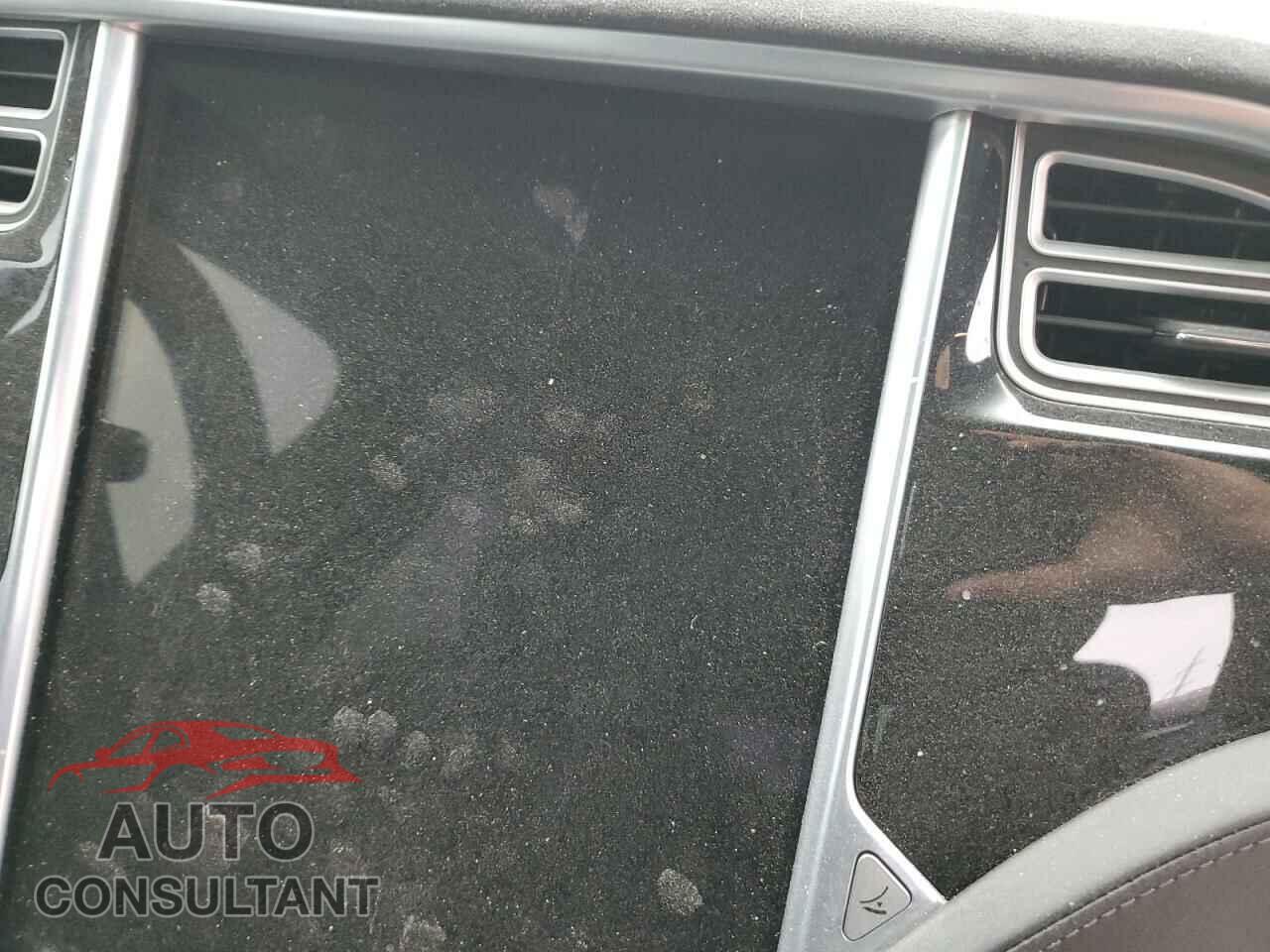 TESLA MODEL X 2016 - 5YJXCAE24GF020804