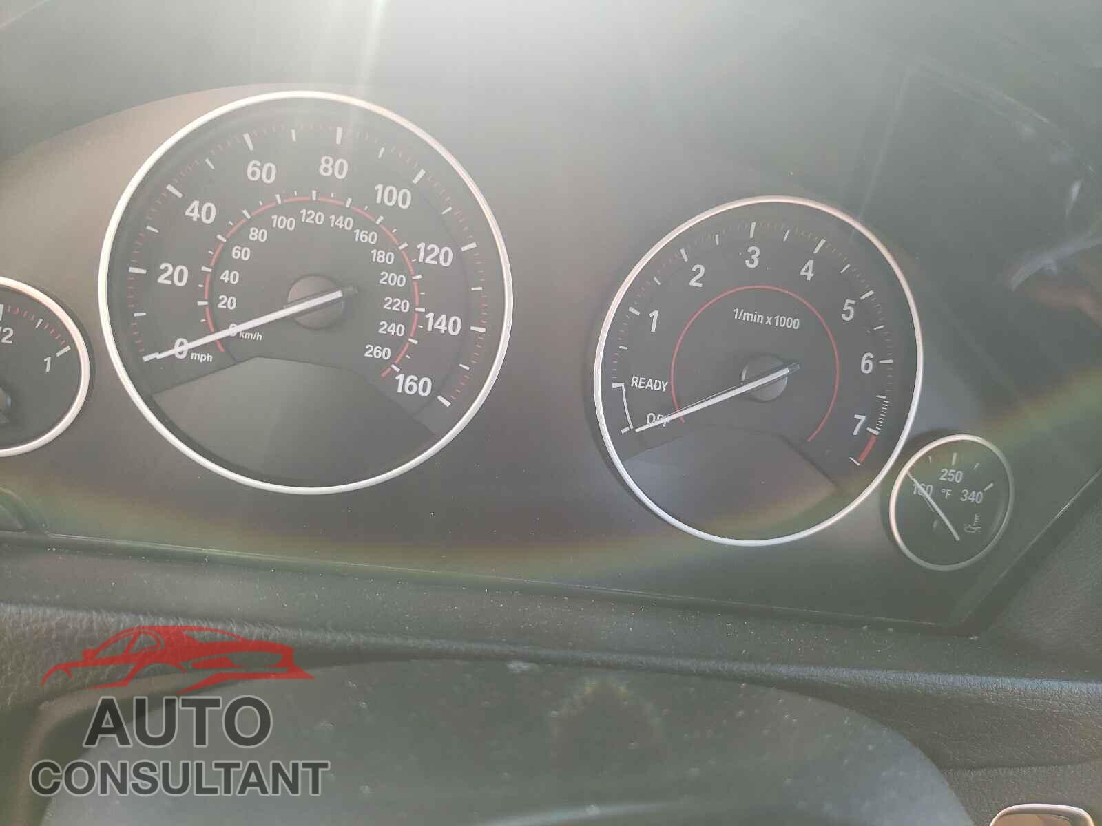 BMW 3 SERIES 2016 - WBA8E3G57GNU02759