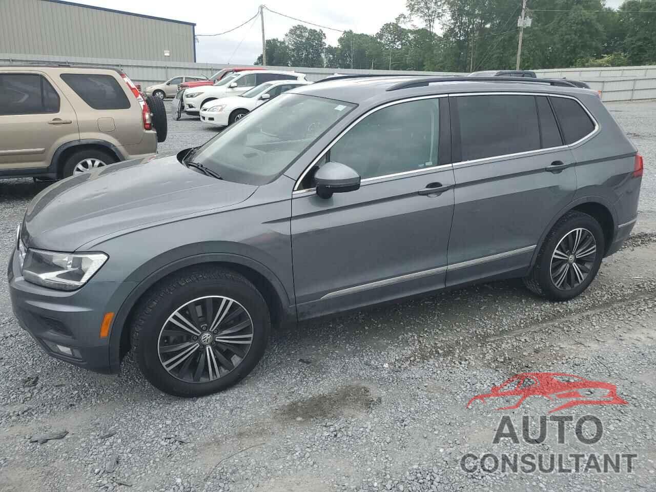 VOLKSWAGEN TIGUAN 2018 - 3VV3B7AX5JM041056