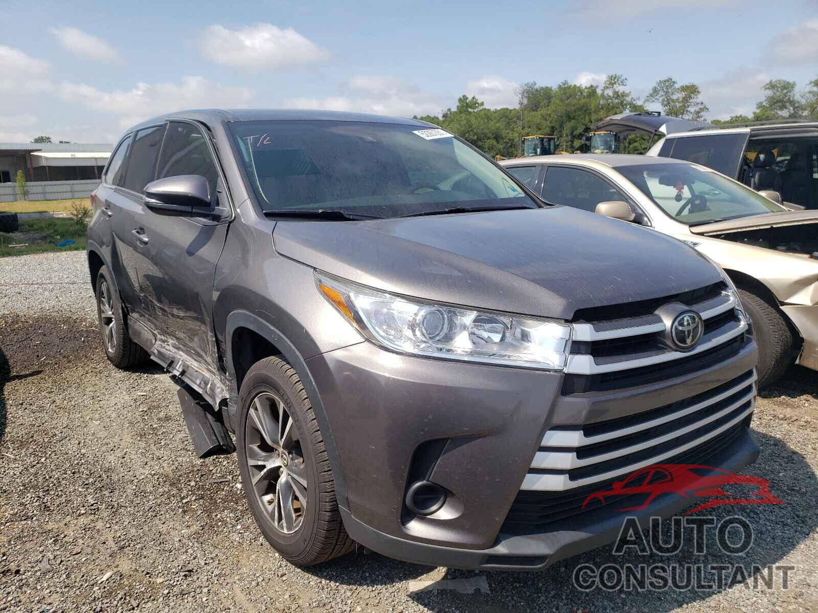 TOYOTA HIGHLANDER 2017 - 5TDZARFH0HS029562