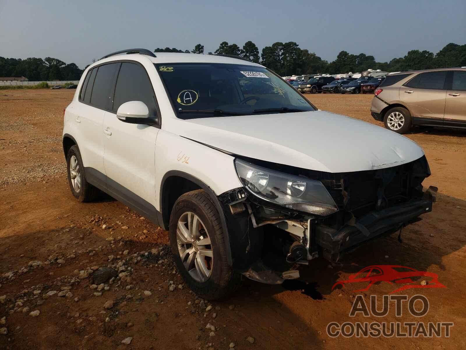 VOLKSWAGEN TIGUAN 2016 - WVGAV7AX4GW518139