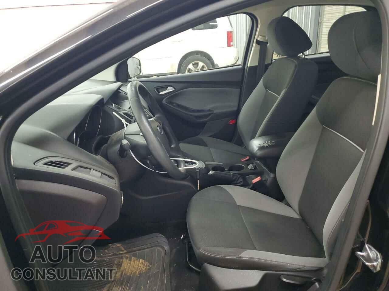 FORD FOCUS 2014 - 1FADP3F29EL457568