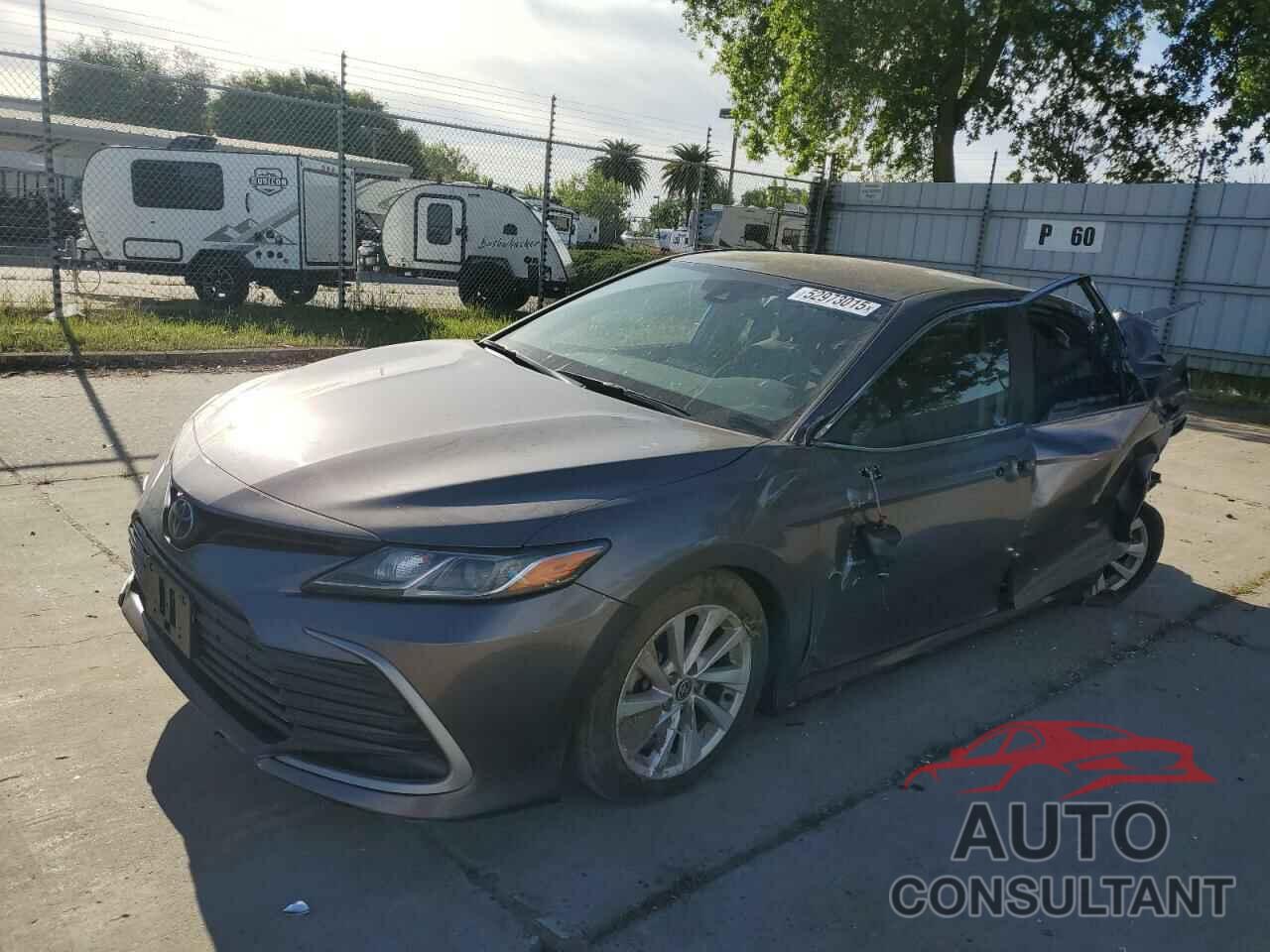 TOYOTA CAMRY 2022 - 4T1C11AKXNU661031
