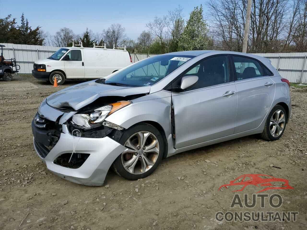 HYUNDAI ELANTRA 2013 - KMHD35LE8DU081952