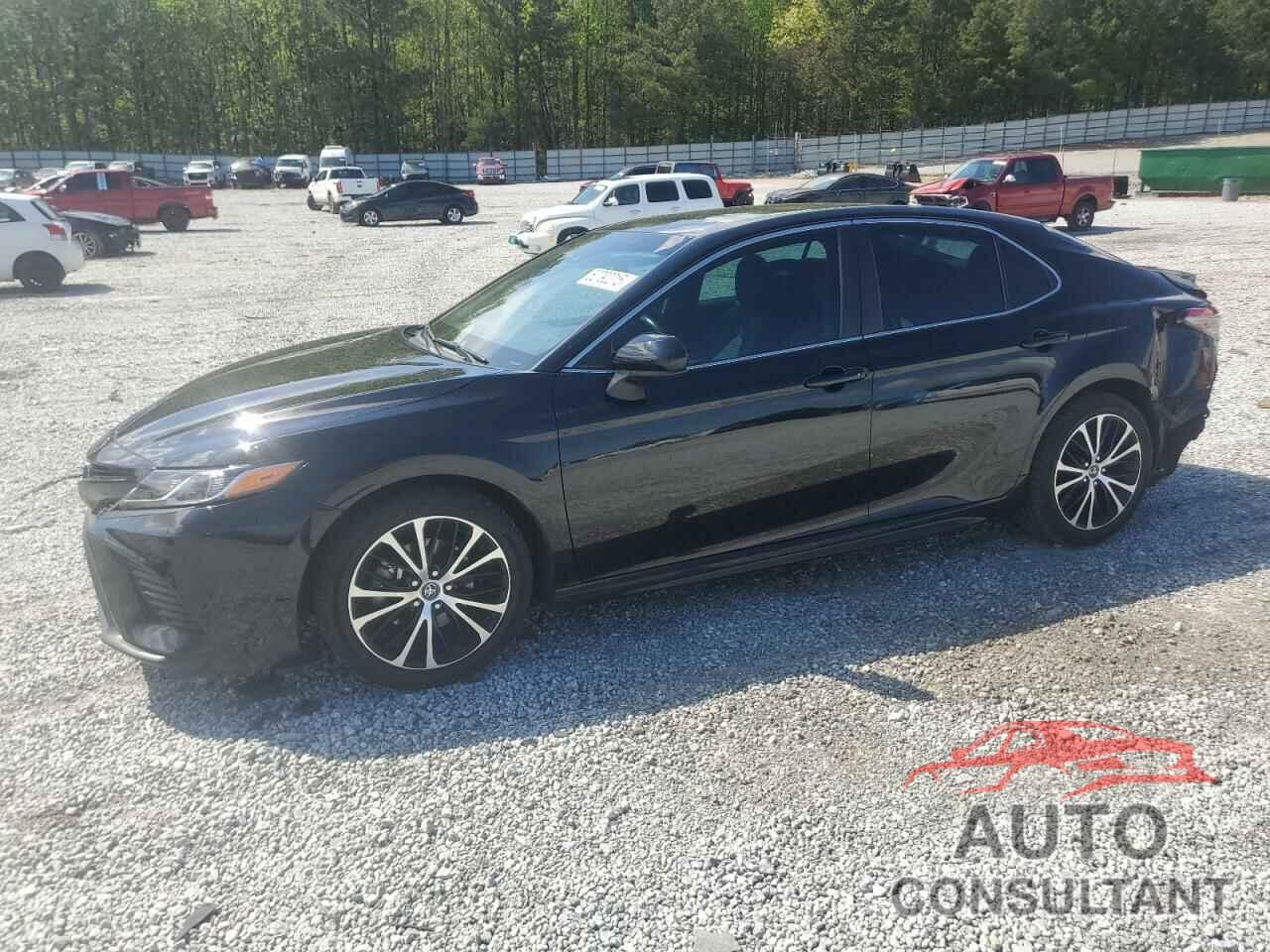 TOYOTA CAMRY 2018 - 4T1B11HK0JU598081