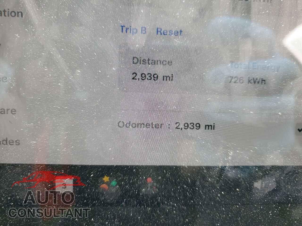 TESLA MODEL 3 2023 - 5YJ3E1EA8PF676553