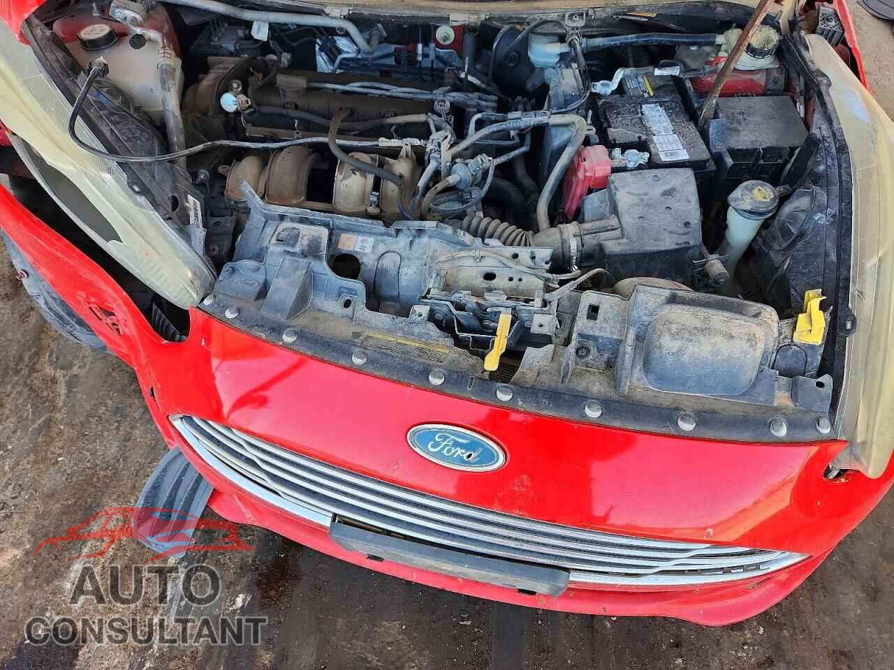 FORD FIESTA 2014 - 3FADP4EJ8EM102548