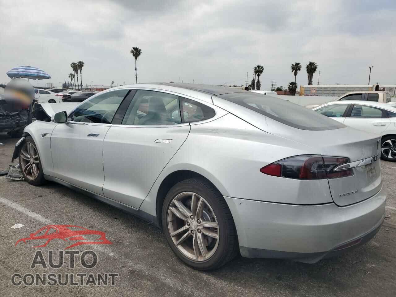 TESLA MODEL S 2012 - 5YJSA1CN2CFP02426