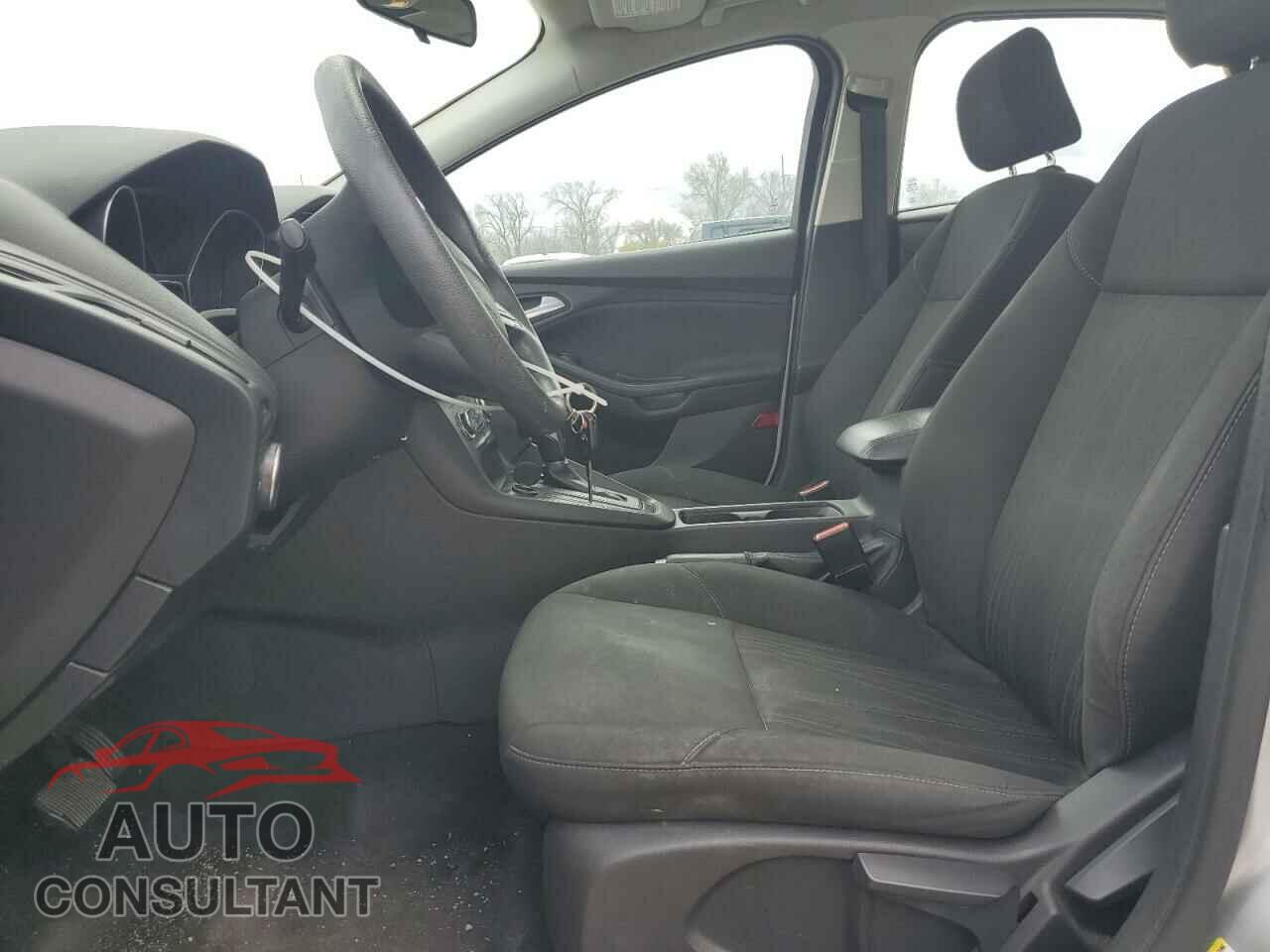 FORD FOCUS 2015 - 1FADP3F2XFL383398