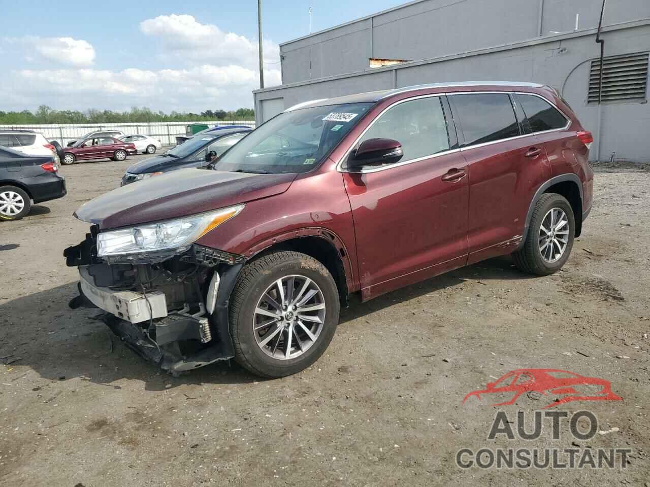 TOYOTA HIGHLANDER 2018 - 5TDJZRFH7JS815712