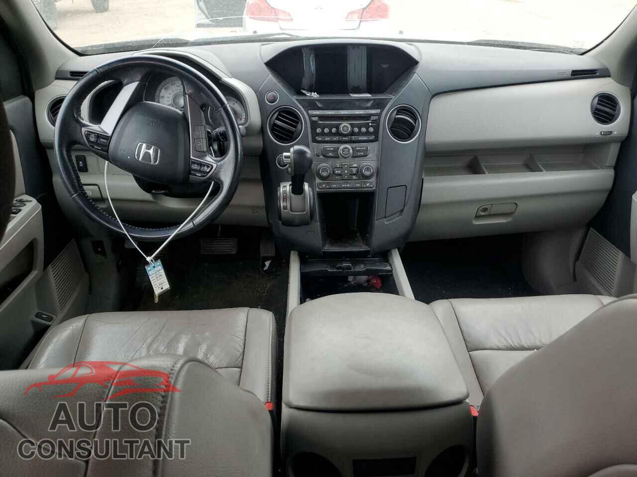 HONDA PILOT 2013 - 5FNYF4H50DB004730