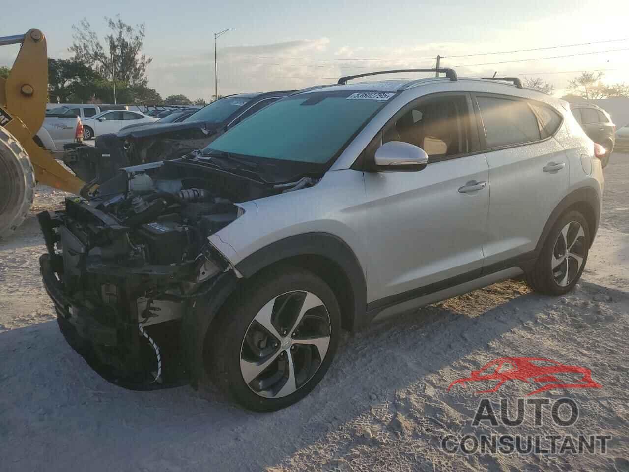 HYUNDAI TUCSON 2017 - KM8J33A27HU303452