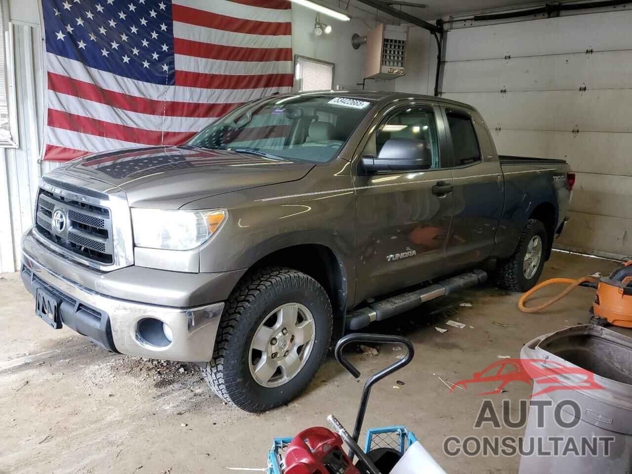 TOYOTA TUNDRA 2013 - 5TFUM5F19DX044756
