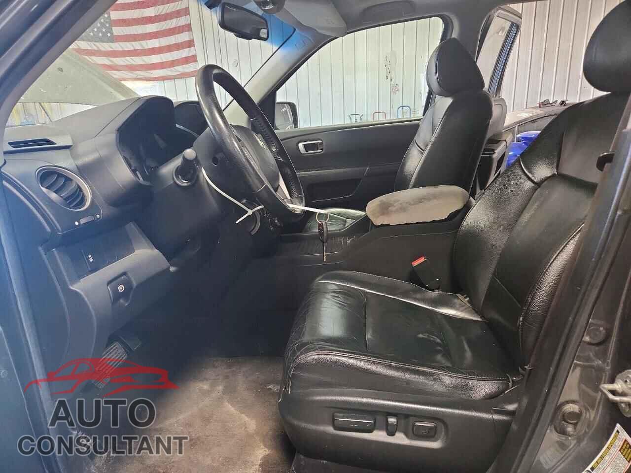 HONDA PILOT 2012 - 5FNYF4H70CB013024