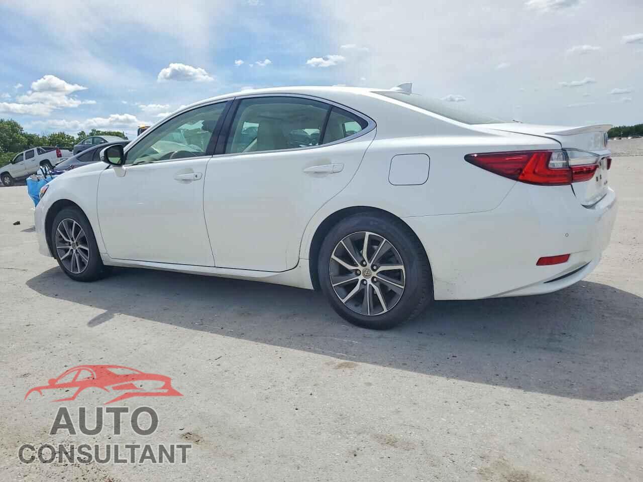 LEXUS ES300 2017 - JTHBW1GG2H2136578