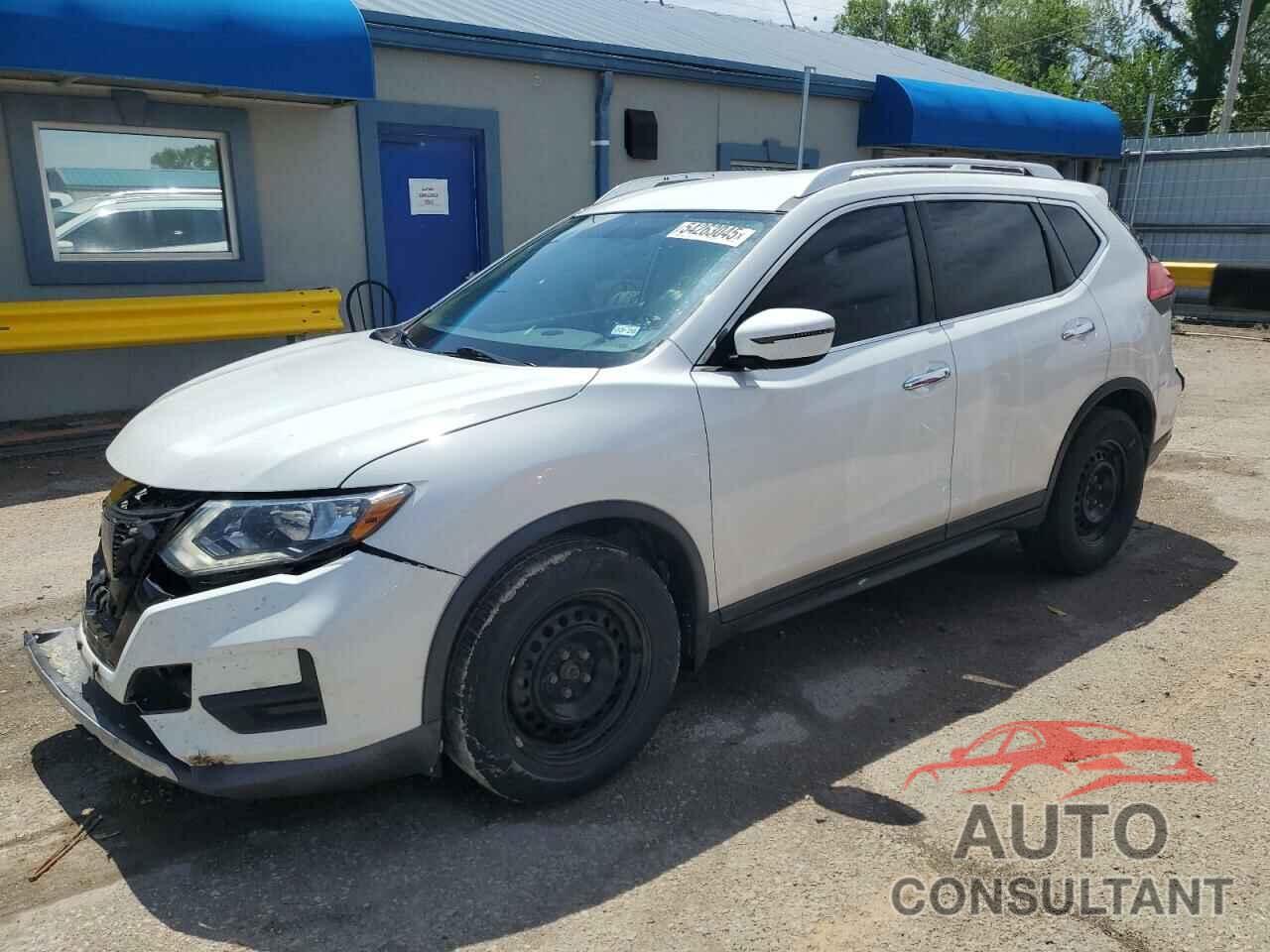 NISSAN ROGUE 2017 - KNMAT2MT3HP579306