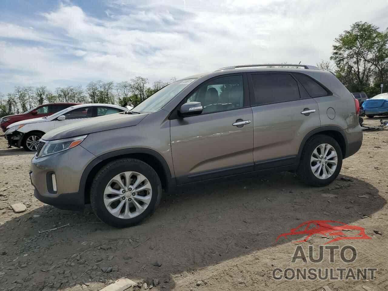 KIA SORENTO 2015 - 5XYKU4A78FG656949