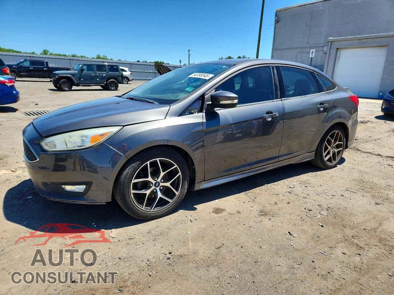 FORD FOCUS 2015 - 1FADP3F2XFL253072