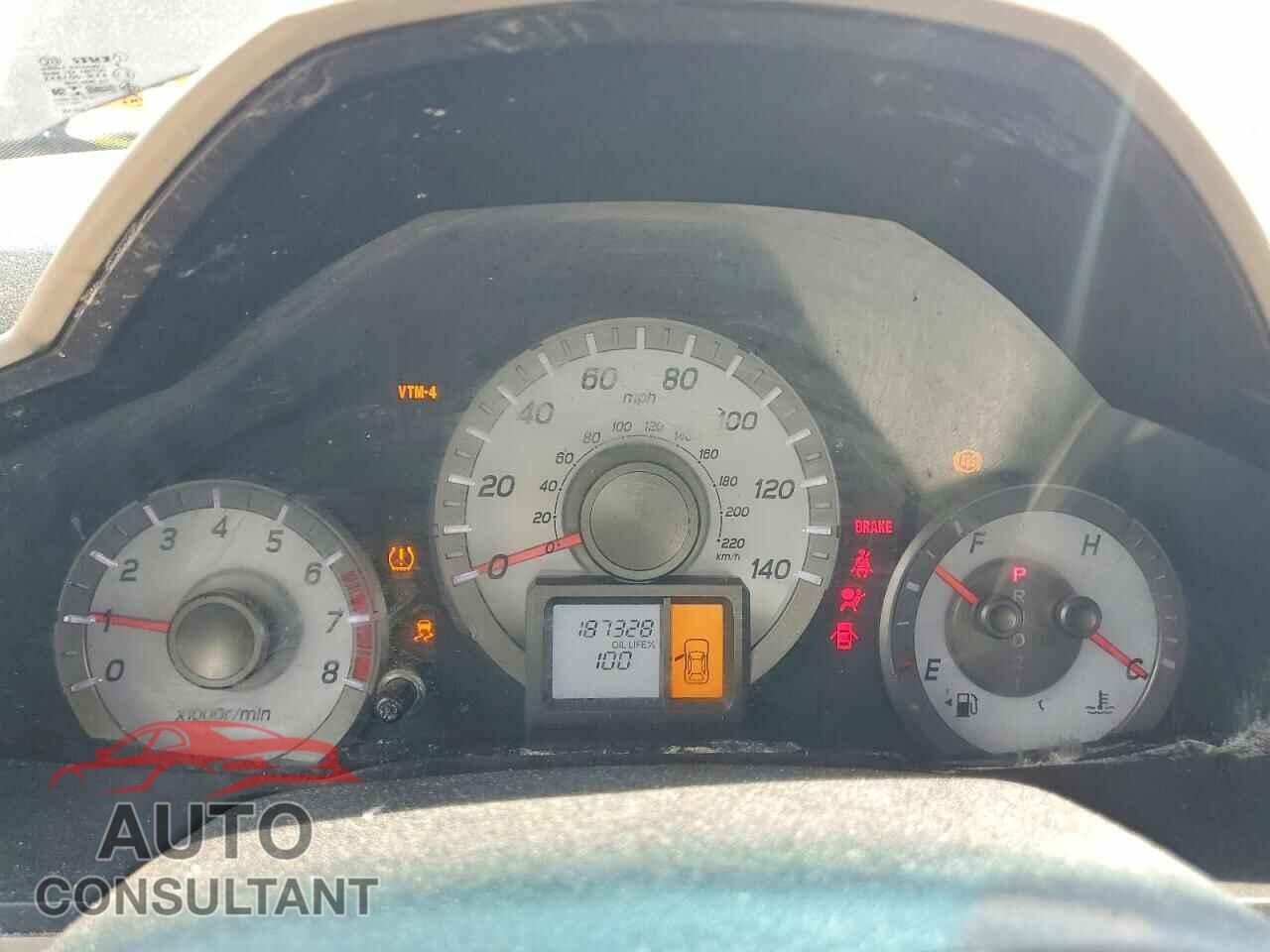 HONDA PILOT 2015 - 5FNYF4H28FB003401