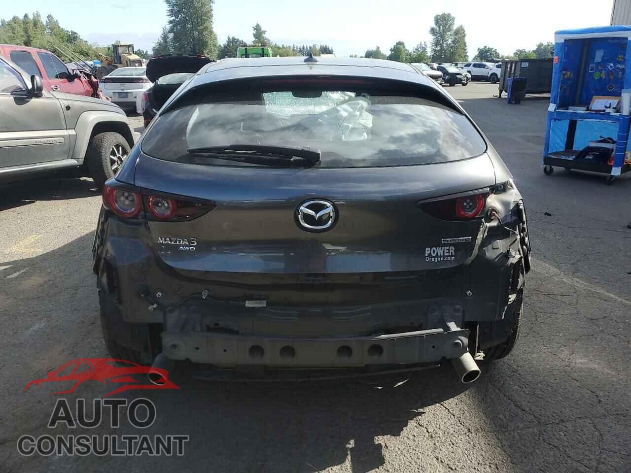 MAZDA 3 2021 - JM1BPBML7M1300820